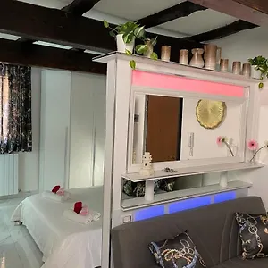 https://appartamento-maysa.emilia-romagnahotels.net