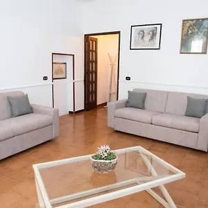 Tonia's Mansion Holiday home Bari