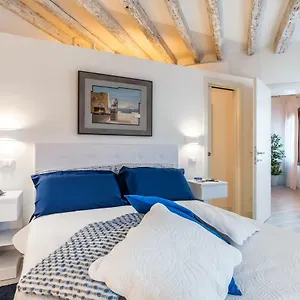 Heaven Biennale, The Elegant Apartment Venice