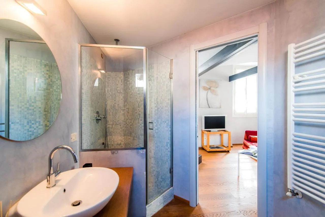 Antica Via Volta - The House Of Travelers Apartment Como
