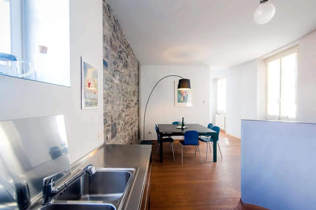 Antica Via Volta - The House Of Travelers Apartment Como