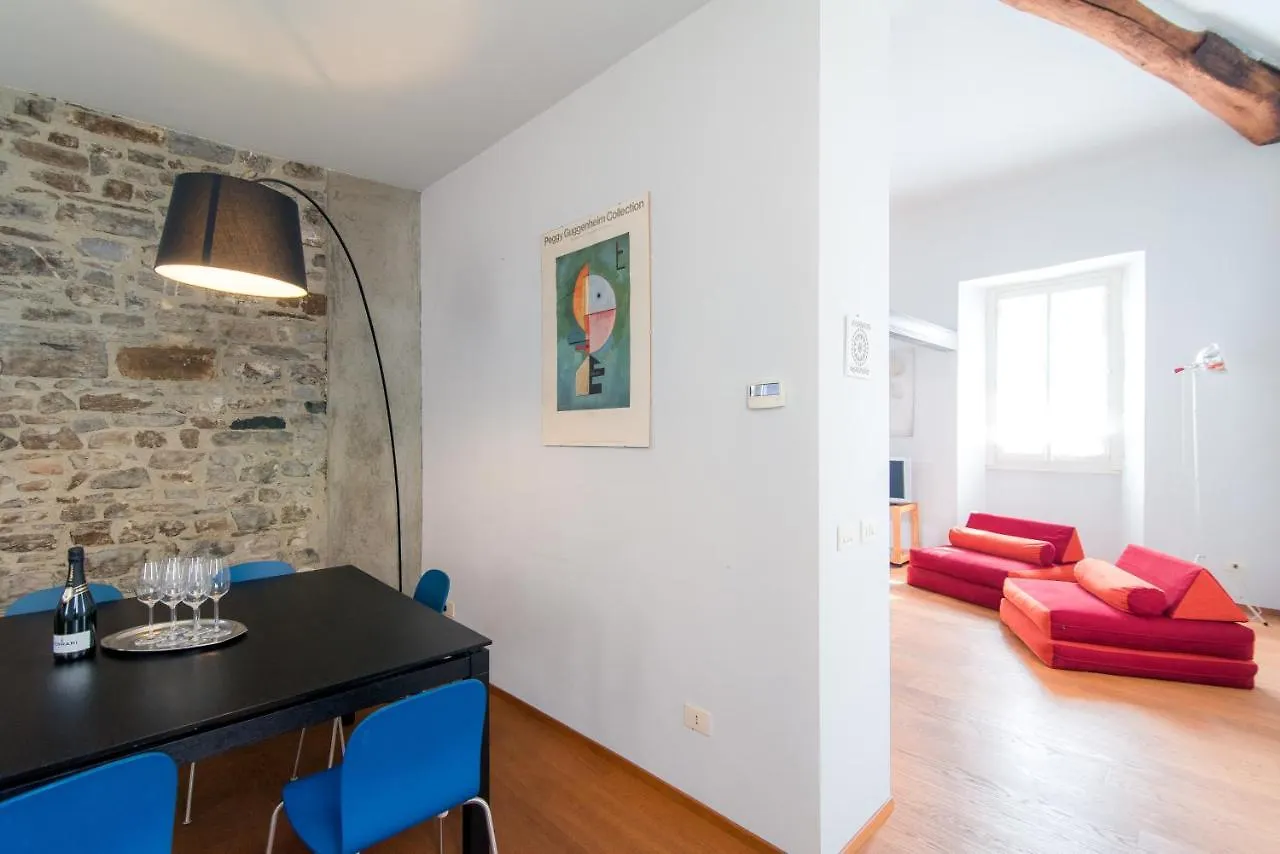 Antica Via Volta - The House Of Travelers Apartment Como