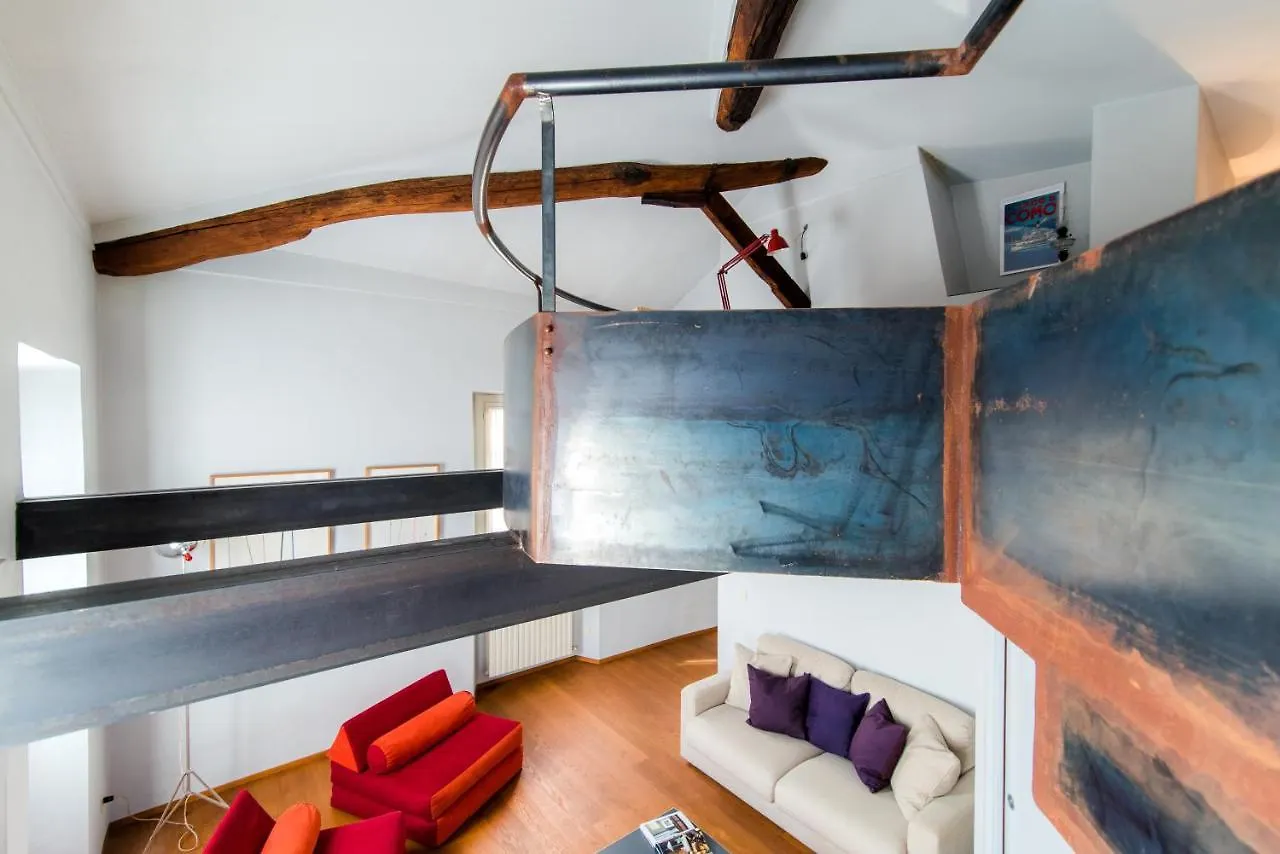 Antica Via Volta - The House Of Travelers Apartment Como 0*,  Italy