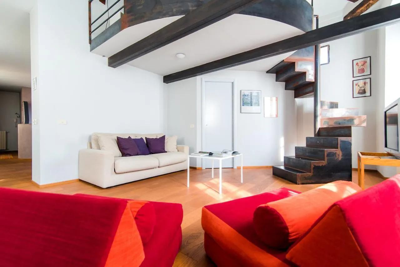Antica Via Volta - The House Of Travelers Apartment Como