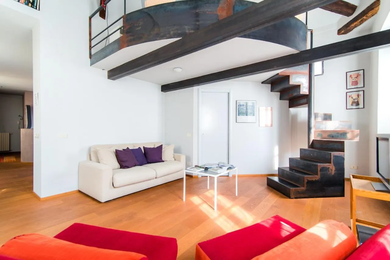 Antica Via Volta - The House Of Travelers Apartment Como